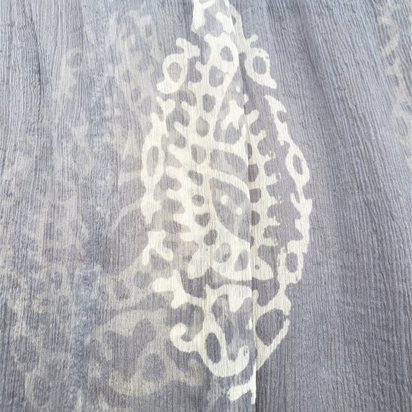 Australian brand - FROCKK - Boho 100% silk short sleeve sheer gray blouse - Picture 10 of 11